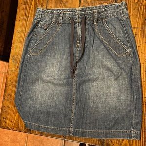 Eddie Bauer, size2, denim skirt